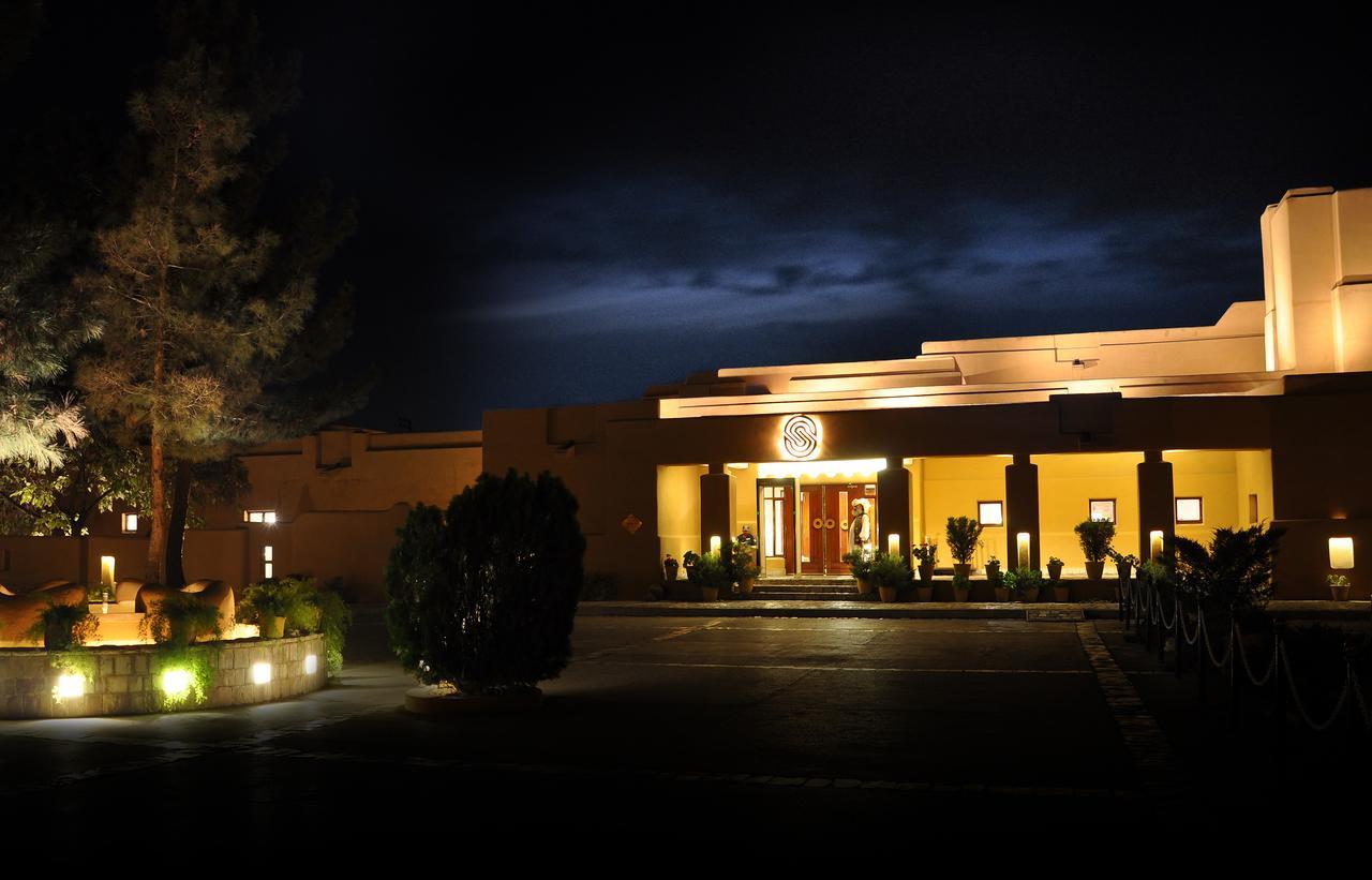 Quetta Serena Hotel Exterior foto